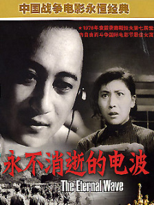 被两个男人按住吃奶好爽